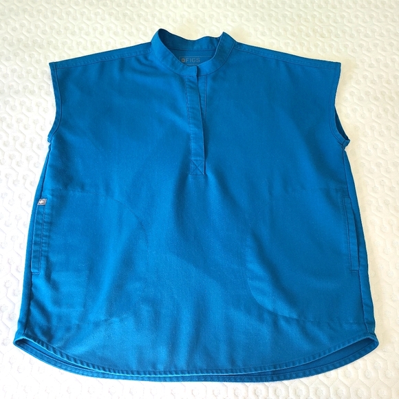 ⛔️SOLD Elsewhere⛔️ FIGS Alps blue scrub set - size S - Picture 2 of 9